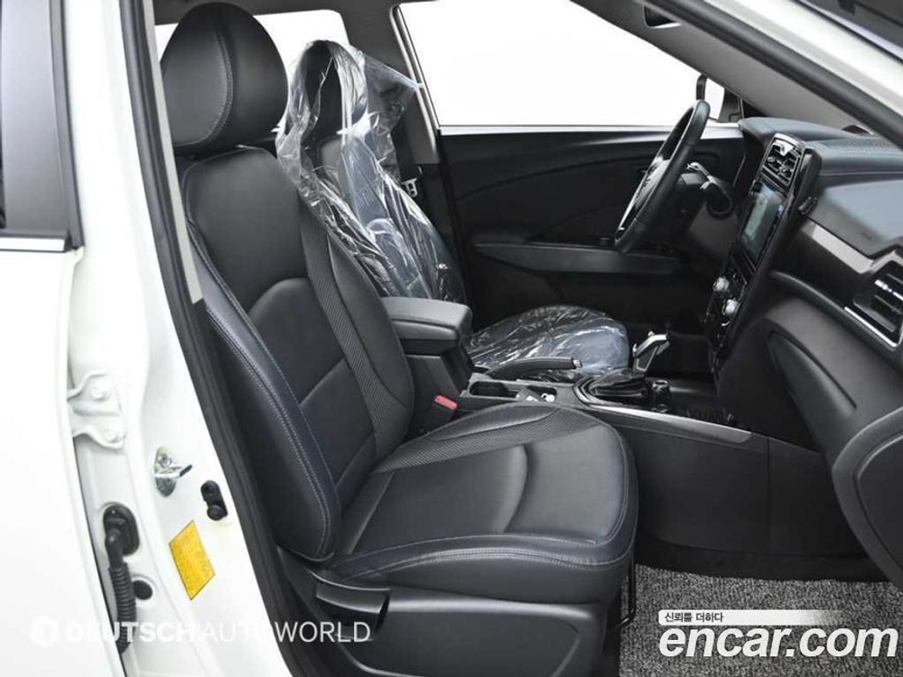 KG Mobility (Ssangyong) Very New Tivoli Бензин 1.5 2WD (04.2020)