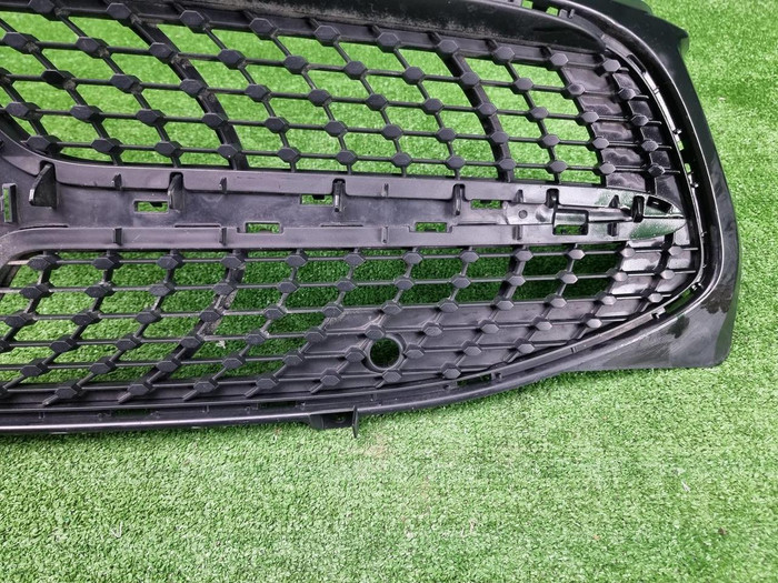 Решетка радиатора Mercedes CLA C118 (2019-2023)