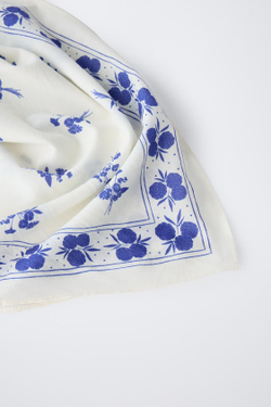 ZARA БАНДАНА С ЦВЕТОЧНЫМ ПРИНТОМ, СИНИЙ