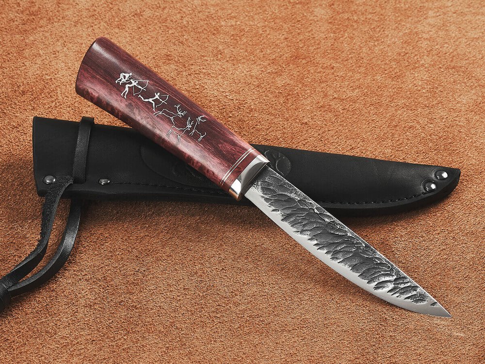 Якутский нож "Амга", сталь Х12МФ, рукоять гранатовая стабилизированная карельская береза / рисунок