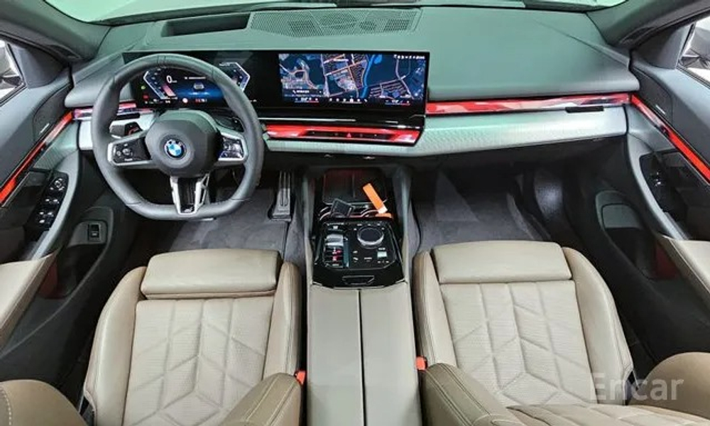 BMW 5 серии (G60) 520i M Sport