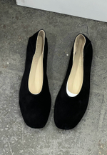 Туфли // Erykah Light // Black // Suede