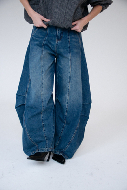 Джинсы о-силуэта VEGAS