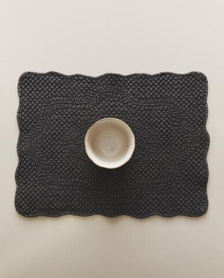 ZARA HOME СТЕГАНАЯ ПОДСТАВКА ПОД СТОЛОВЫЕ ПРИБОРЫ, КОРИЧНЕВЫЙ