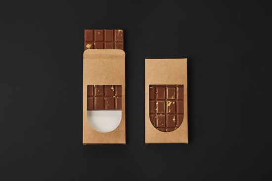 Упаковка с окном для шоколадной плитки 100 г. Арка