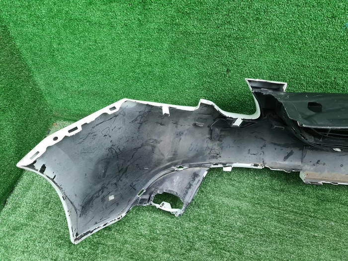 Бампер передний Peugeot 2008 (2013-2016)