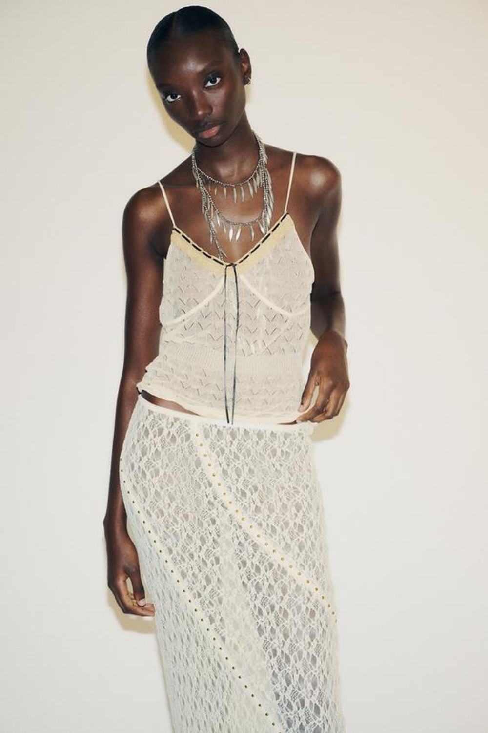 ZARA КРУЖЕВНАЯ ЮБКА МИДИ С ЗАКЛЕПКАМИ, ЭКРЮ