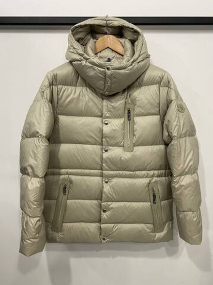 Пуховик Moncler
