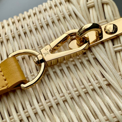 Louis Vuitton Capucines BB