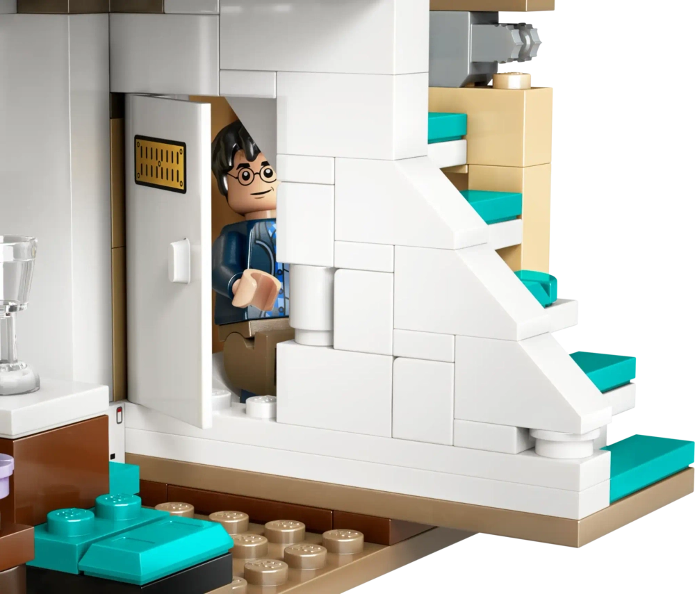 Конструктор LEGO Harry Potter 76451 Тиссовая улица: визит тети Мардж