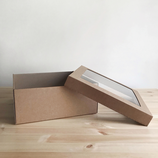 Коробка с окном 35 х 35 х 12 см, бурая