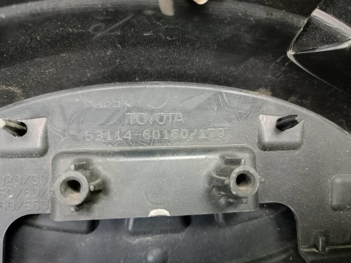 Решетка радиатора Toyota Land Cruiser 200 (2015-2021)