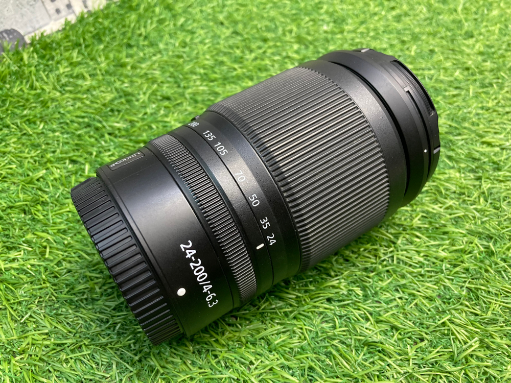 Nikon 24-200mm 4-6.3 VR Nikkor Z