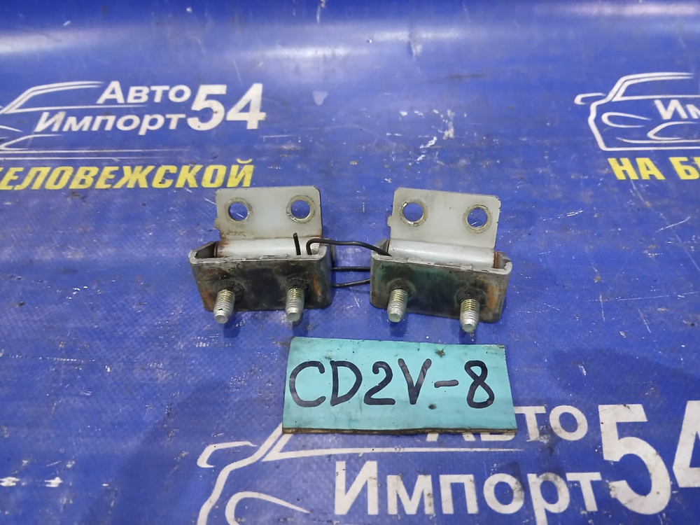 Петля багажника MITSUBISHI LIBERO 2001