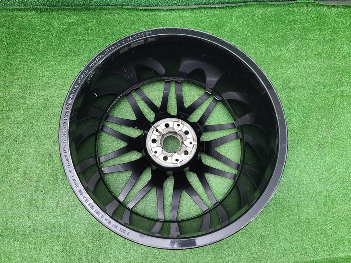 Диск литой R21 BMW X5M F95 (19-нв) 818 стиль перед