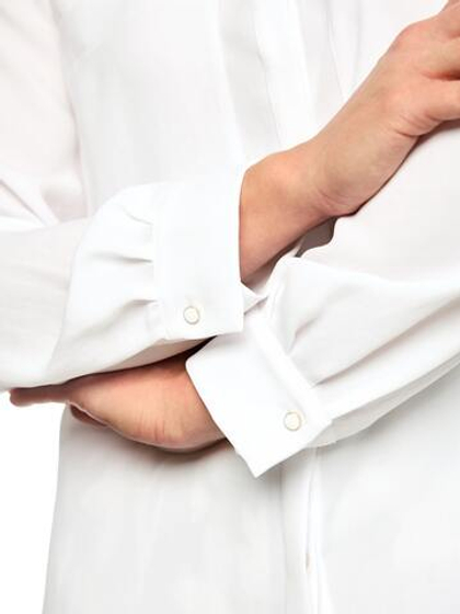 Marc Cain Блуза из струщейся ткани с накладными карманами