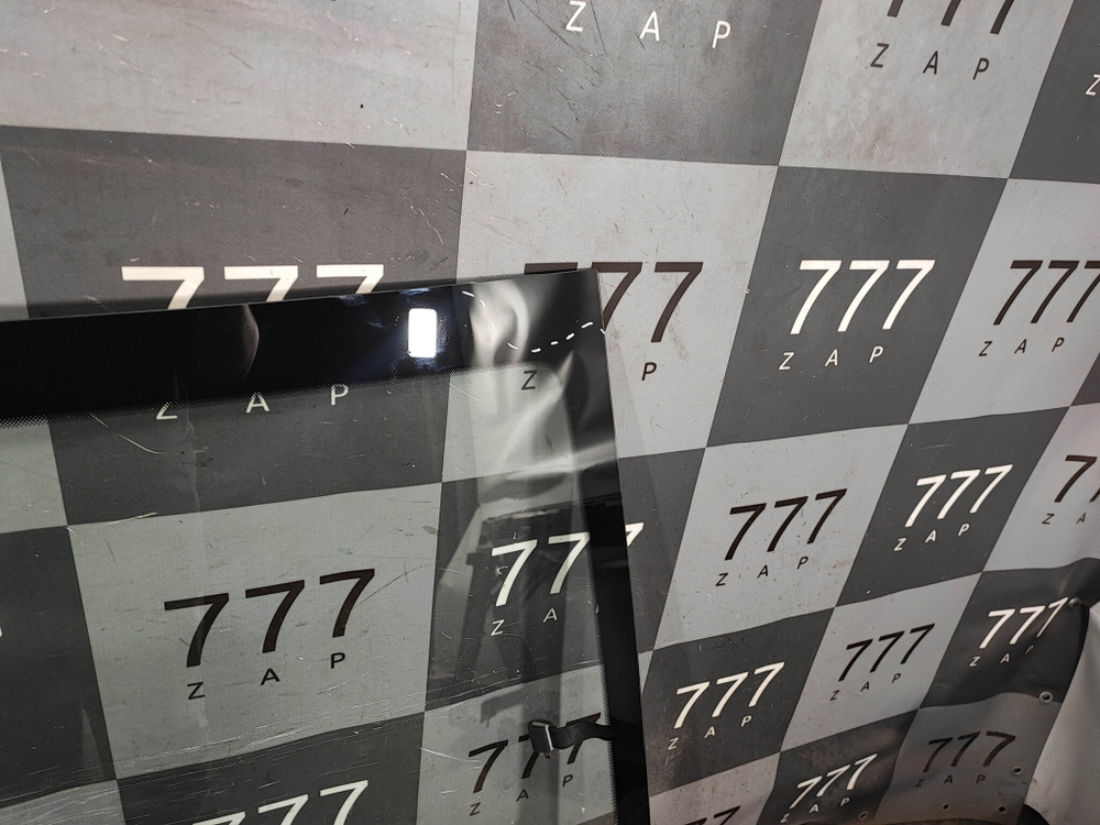 Стекло лобовое с обогревом Chery Tiggo 7 Pro 20-нв Б/У Оригинал 555000137AA