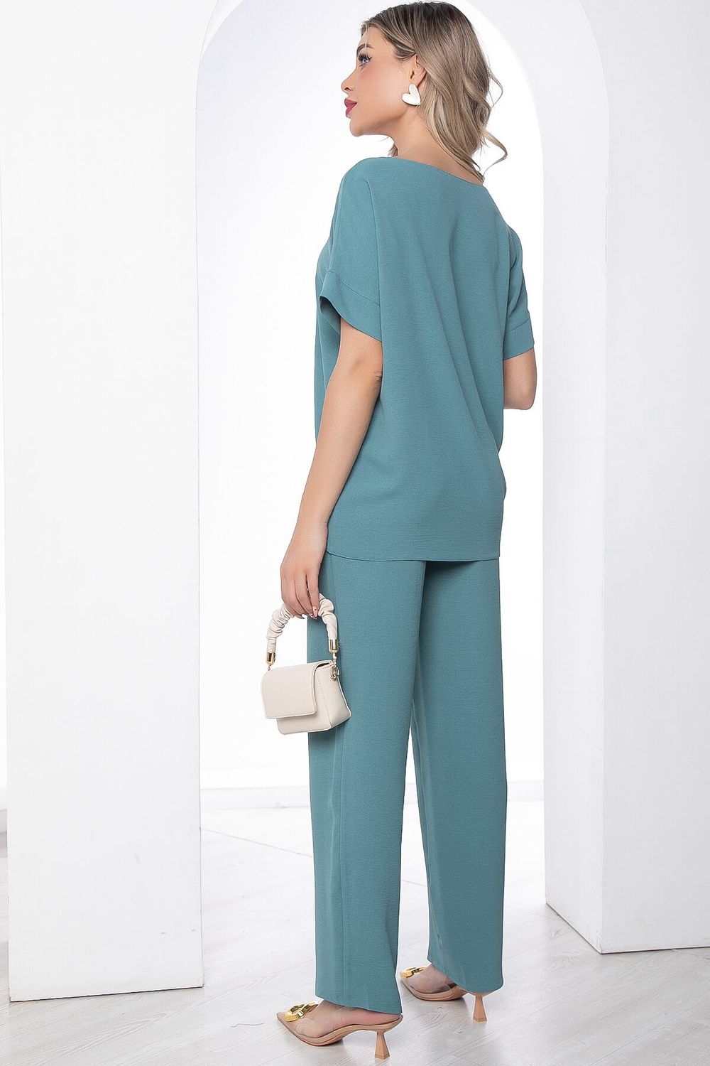 Костюм "Меган" (олива) К8501 LT Collection