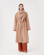 Пальто на поясе