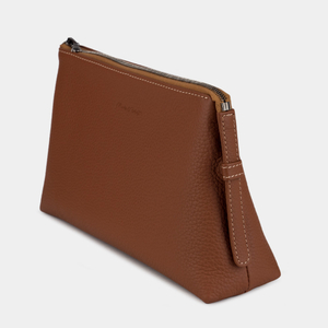 Женская косметичка Comete Easy из натуральной кожи теленка, цвета карамель