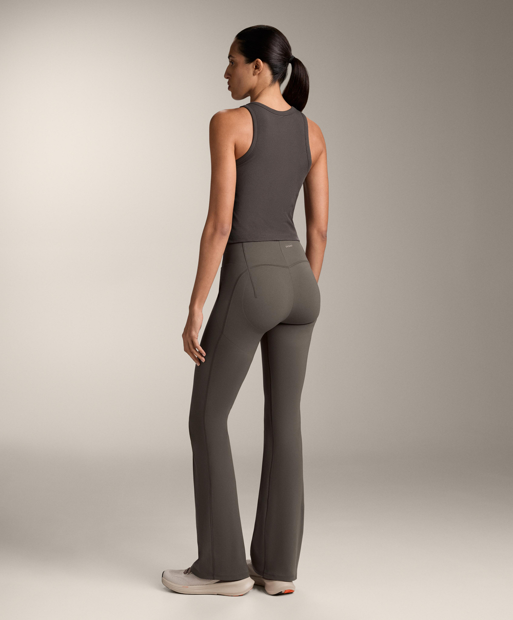 OYSHO Компрессионные брюки клеш Flare Compressive Raise Up, угольный