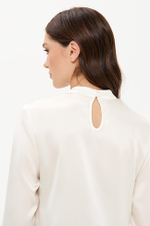 23357 Блузка женская (молочный)