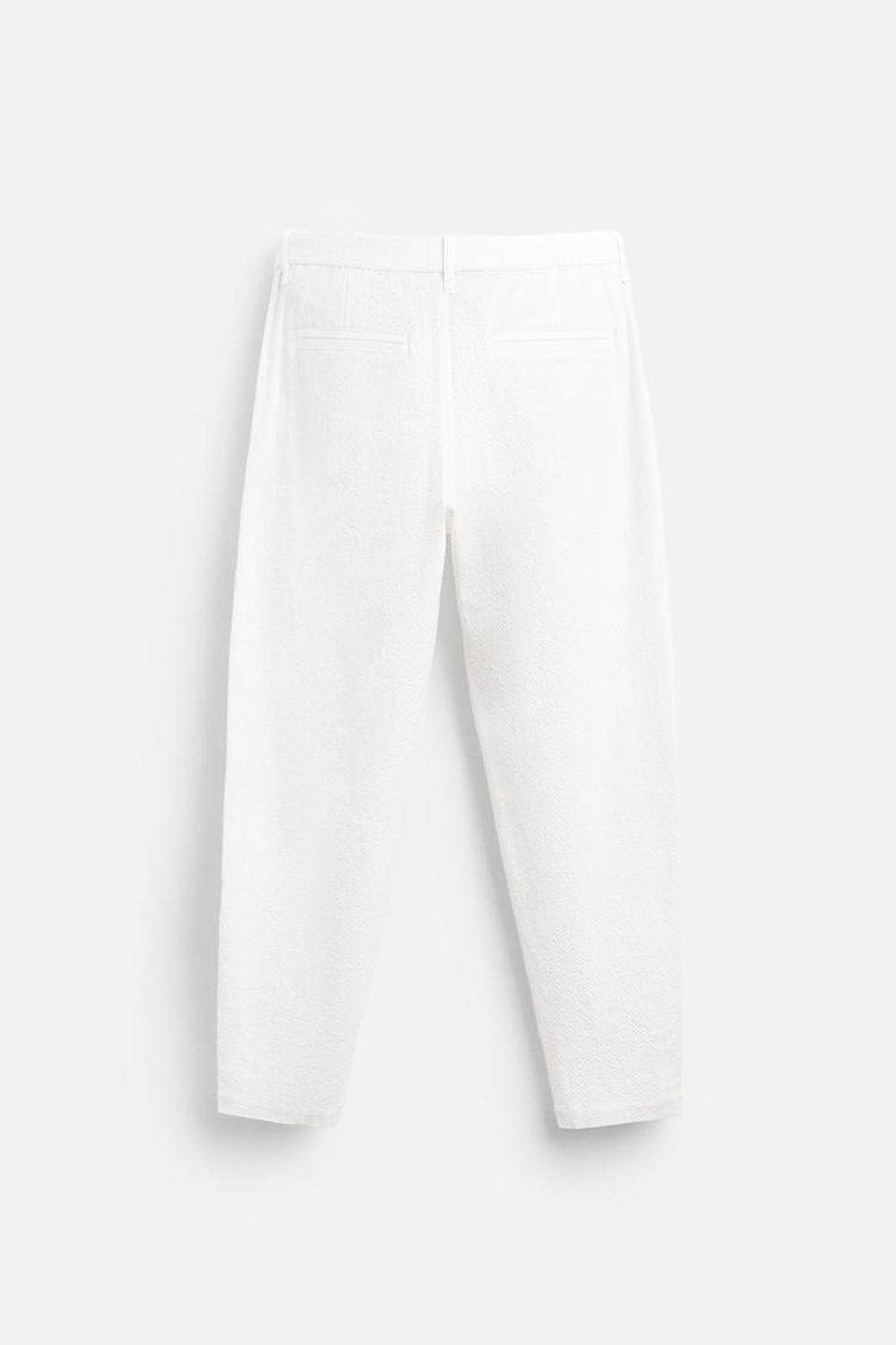 ZARA БРЮКИ ИЗ РЕЛЬЕФНОЙ ТКАНИ С ЗАЩИПАМИ, БЕЛЫЙ