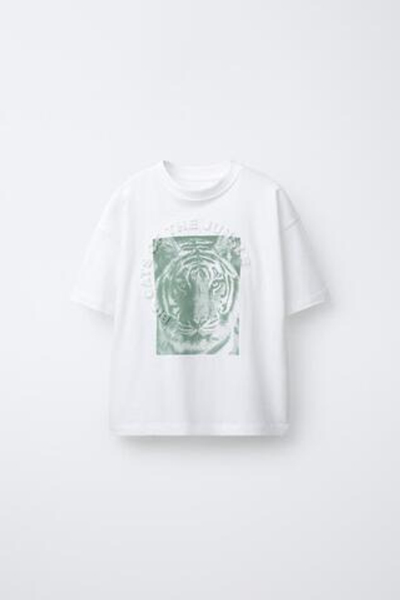 ZARA ФУТБОЛКА С РЕЛЬЕФНЫМ ПРИНТОМ, БЕЛЫЙ