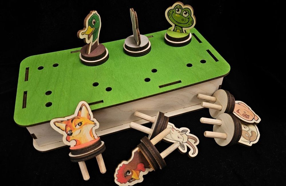 Лужайка для зверей (большая)