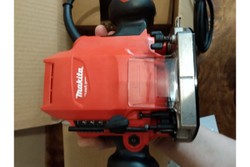 Фрезер Makita M3601