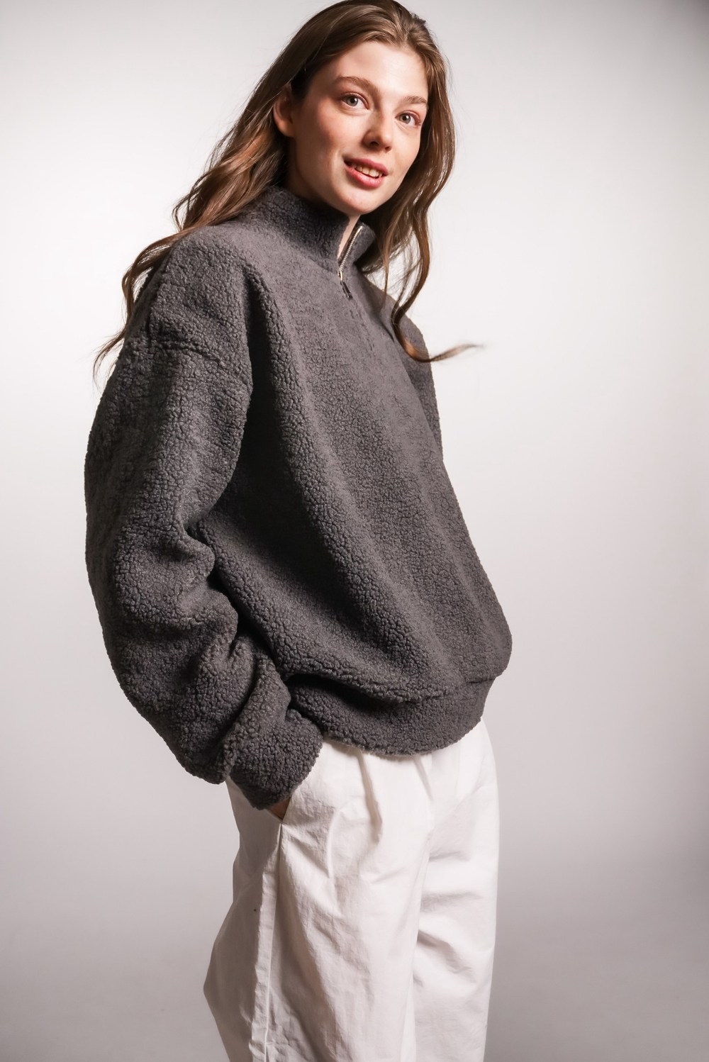 Олимпийка Zoe из плюшевой ткани, графит