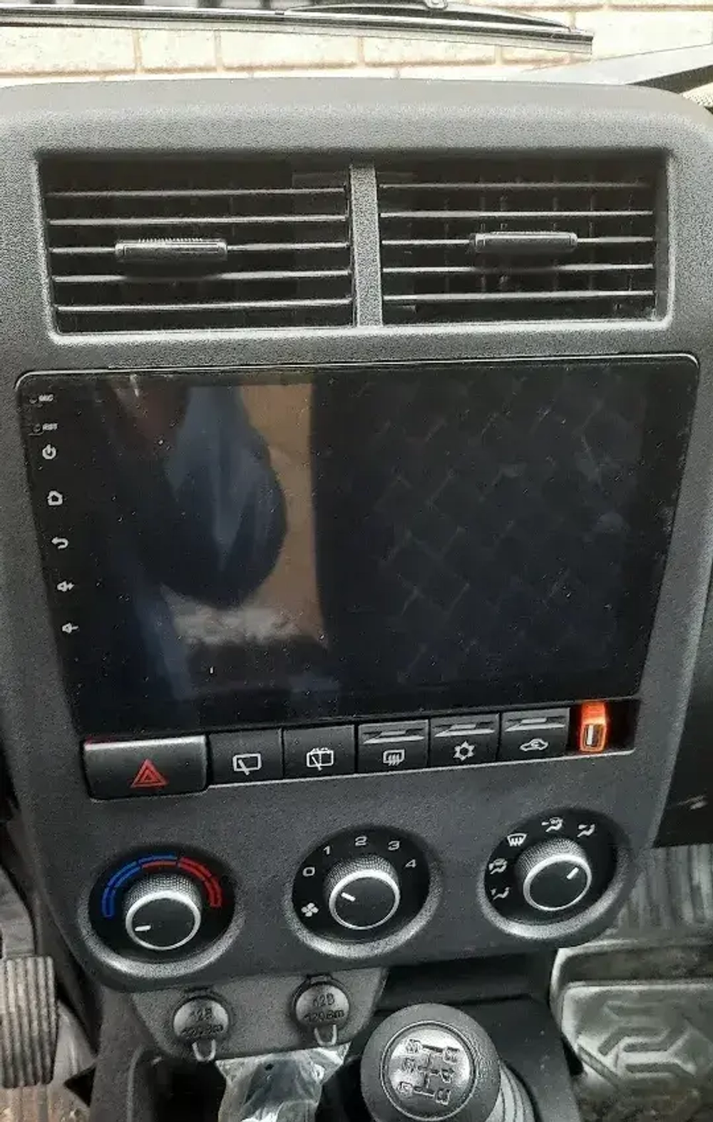 Магнитола для Lada 4x4, Niva Legend, Urban, Bronto 2019-2023+ - Roximo RM-3002 Android 12, 8-ядер, 4/64Гб, SIM-слот