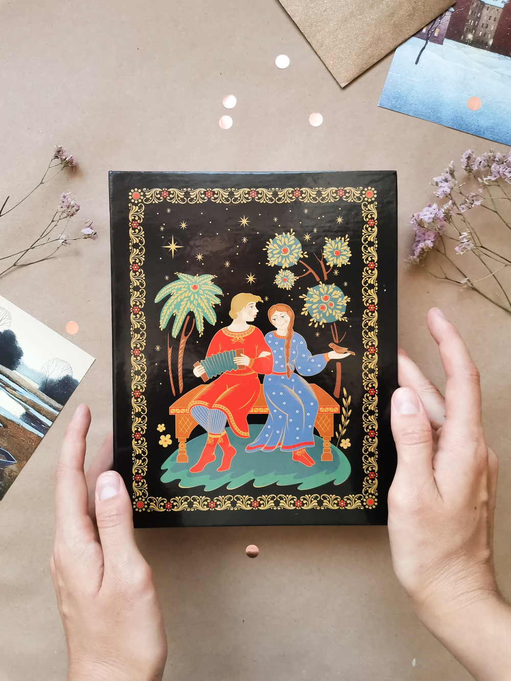 Фотоальбом на 200 фото 10х15 см, пластик. листы Russian souvenir Гармонь