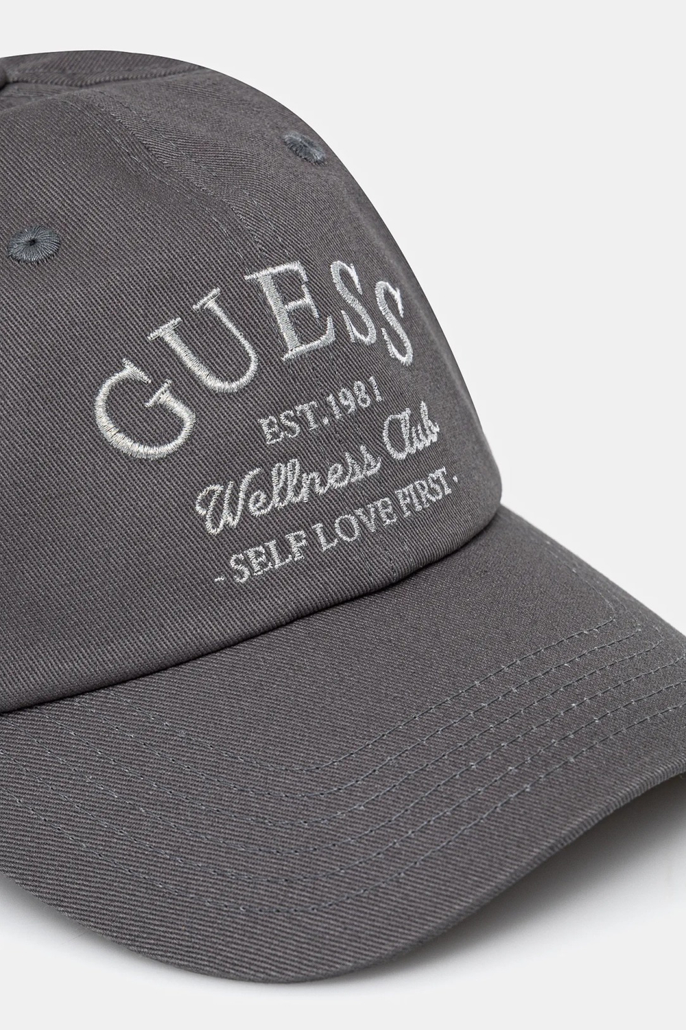 Кепка женская GUESS