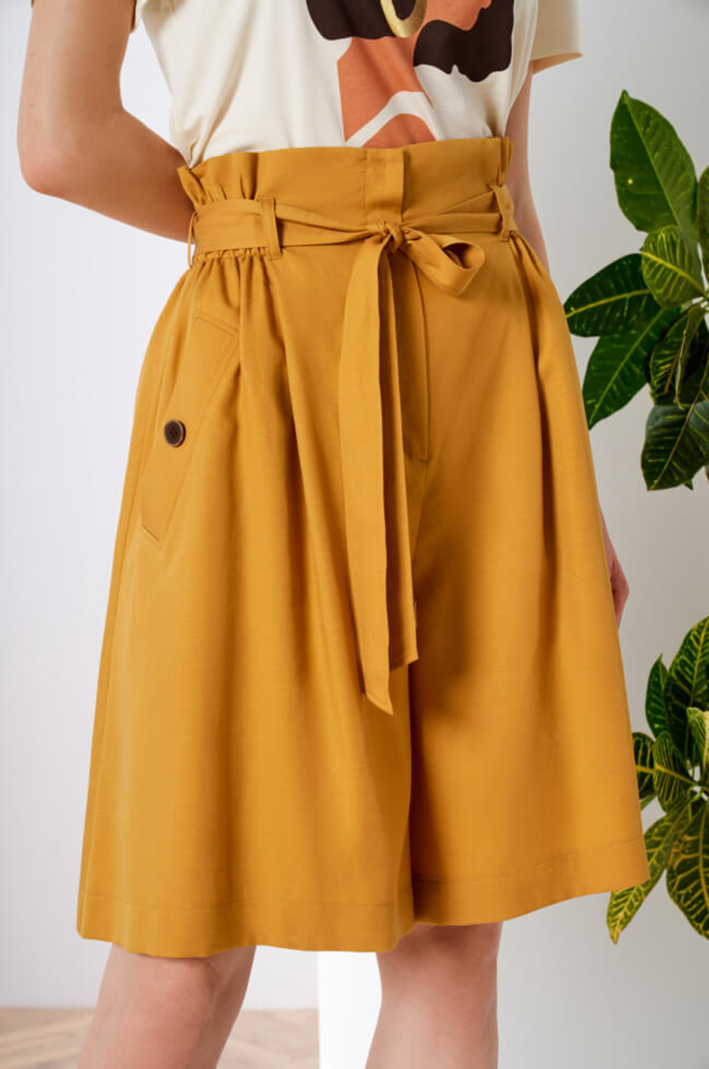 3811 Шорты женские (горчичный)