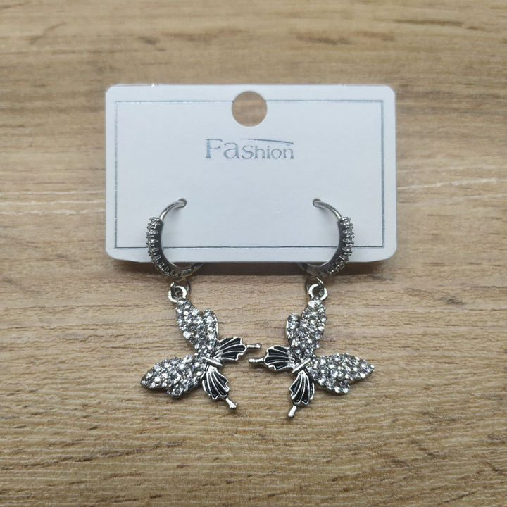 Серьги кольца Бабочка стразы эмаль черная металл серебристый