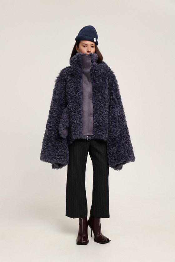 Бомбер двусторонний из экомеха