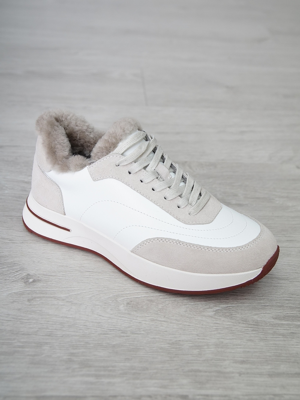 Кроссовки женские зимние