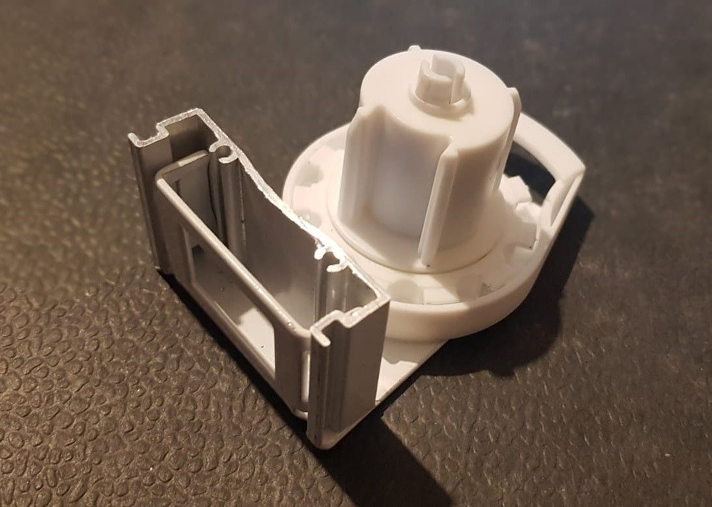 Механизм рулонной шторы цепочный диаметром трубы 32 мм под монтажный профиль