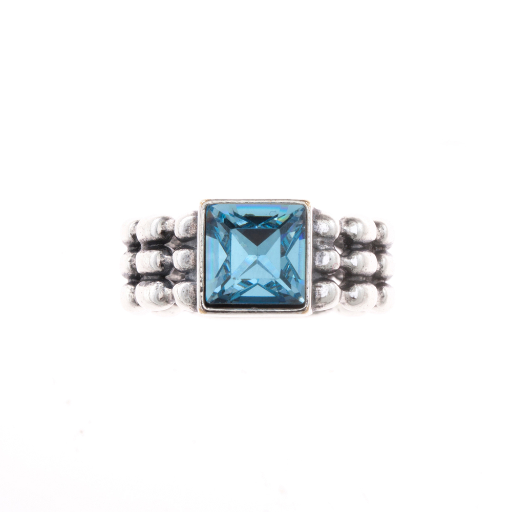 "Авенсис" кольцо в серебряном покрытии из коллекции "Форсаж" от Jenavi