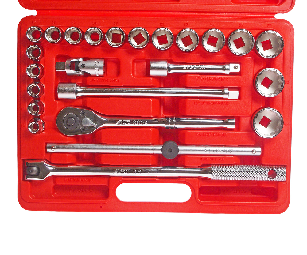 JTC-T424B - Набор головок торцевых 1/2" 12-ти гранных 10-32мм 24 предмета в кейсе JTC -  
В комплекте: 
 

  
Головка 1/2": 10, 11, 12, 13, 14, 15, 16, 17, 18, 19, 21, 22, 23, 24, 27, 29, 30, 32 мм. - 18 шт. 
Удлинитель 1/2": 5", 10" - 2 шт. 
Вороток с шарниром 1/2" - 1 шт. 
Вороток с плавающей головкой 1/2" - 1 шт. 
Трещотка 1/2", 72 зуба - 1 шт. 
Карданный переходник 1/2" -1 шт. 
 
 
 
Общее количество: 24 шт   
Упаковка: прочный пластиковый кейс.    
Габаритные размеры: 380/280/80 мм. (Д/Ш/В)  
Вес: 5212 гр.