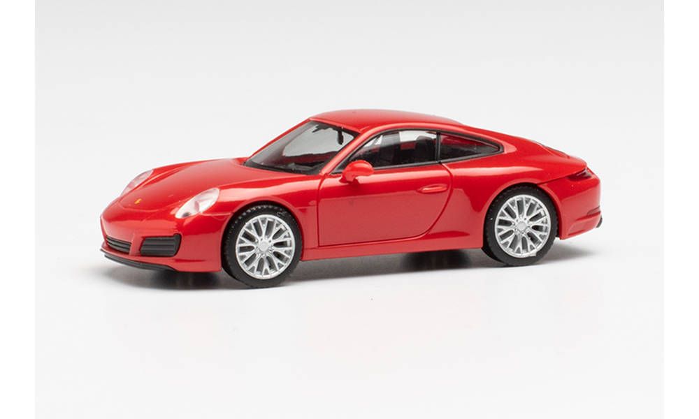 Автомобиль Porsche 911 Carrera4S, красный