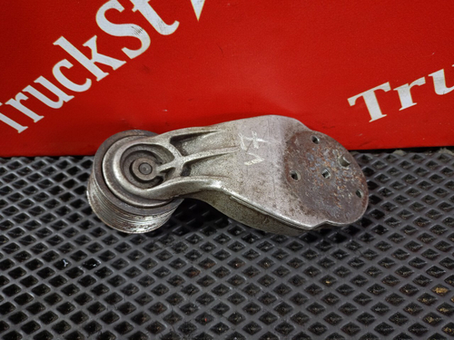 Ролик-натяжитель