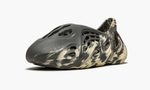 Yeezy Foam RNNR MXT "Moon Gray"