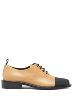 Женские комбинированные туфли бежевые с чёрной отделкой