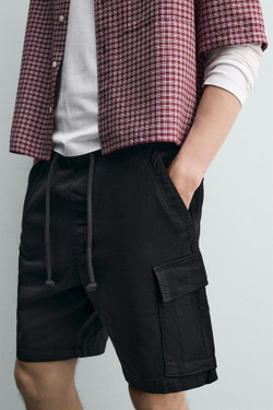 ZARA ШОРТЫ КАРГО RELAXED FIT С ЭФФЕКТОМ ПОТЕРТОСТИ, ЧЕРНЫЙ