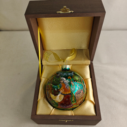 Шар новогодний с круговой росписью Гуси-лебеди" в футляре