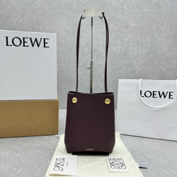 Loewe Pebble Pouch 21 cm