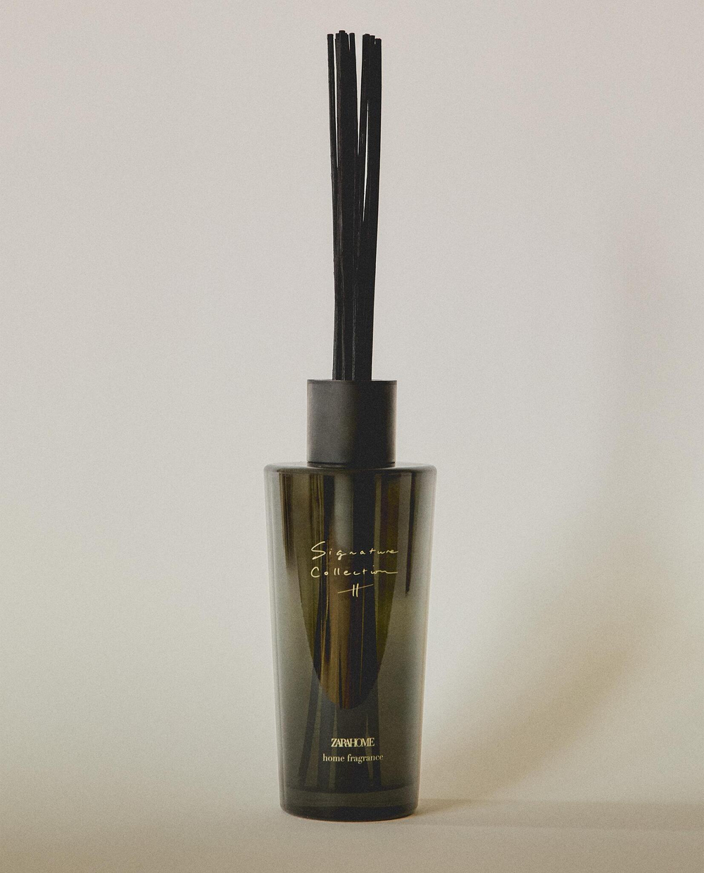 Zara Home SIGNATURE COLLECTION II REED DIFFUSERS — ароматический диффузор с тростниковыми палочками, Коллекция II, 480 мл