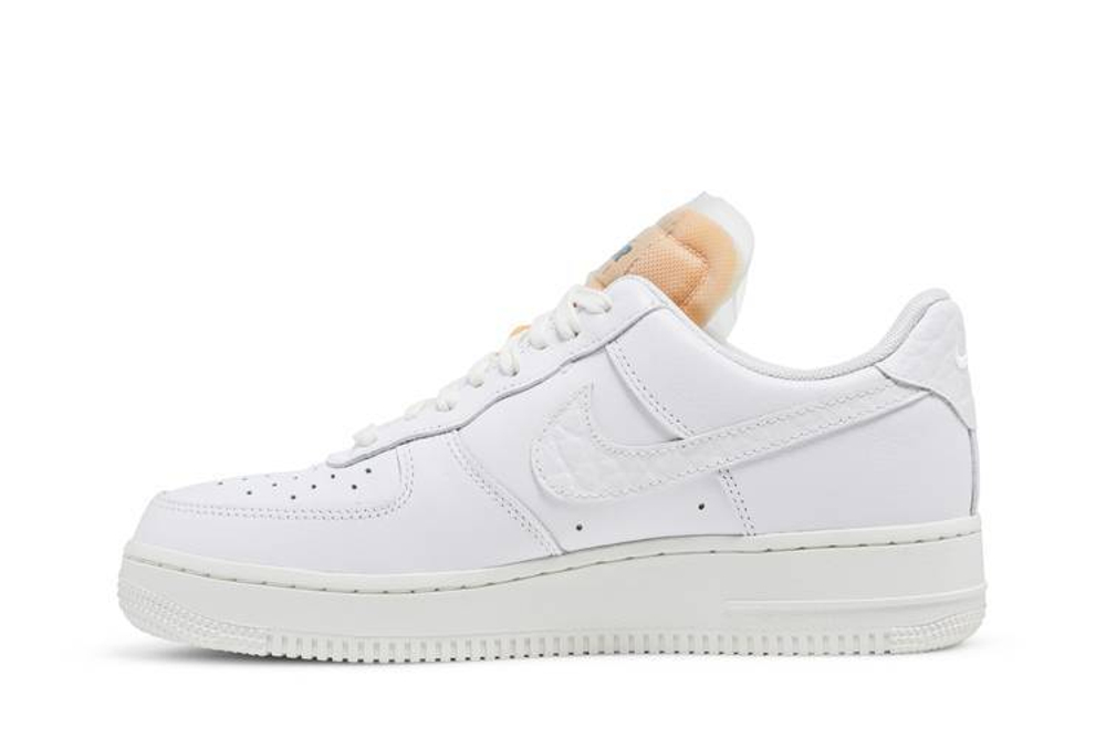 Кроссовки Nike Air Force 1 07 Lx (Женская размерная сетка)